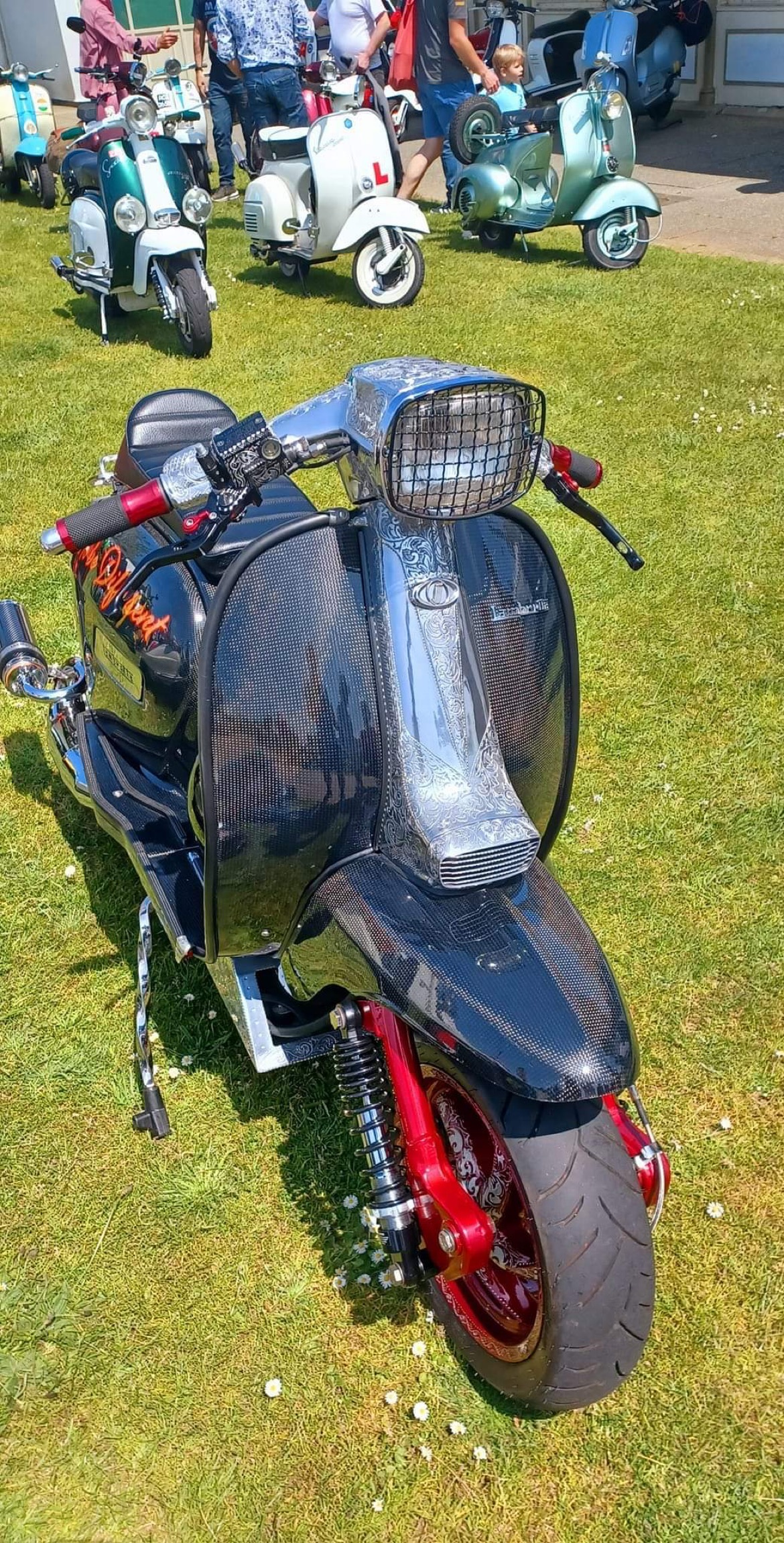 DOUBLE TROUBLE 2 winners for 2 Scooters + 465 instant wins Apex